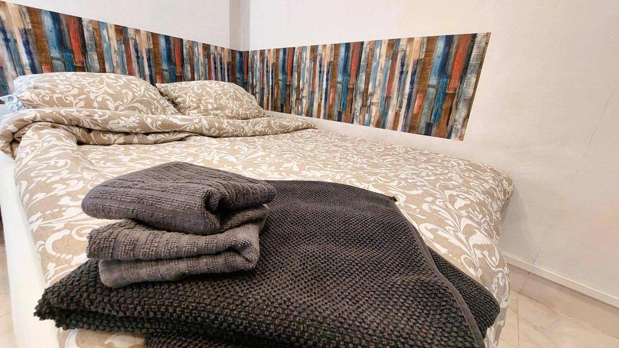 Top Location Apartment Barcelona Eksteriør bilde